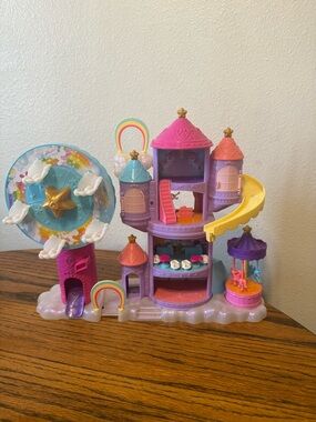 Polly pocket play set for kids